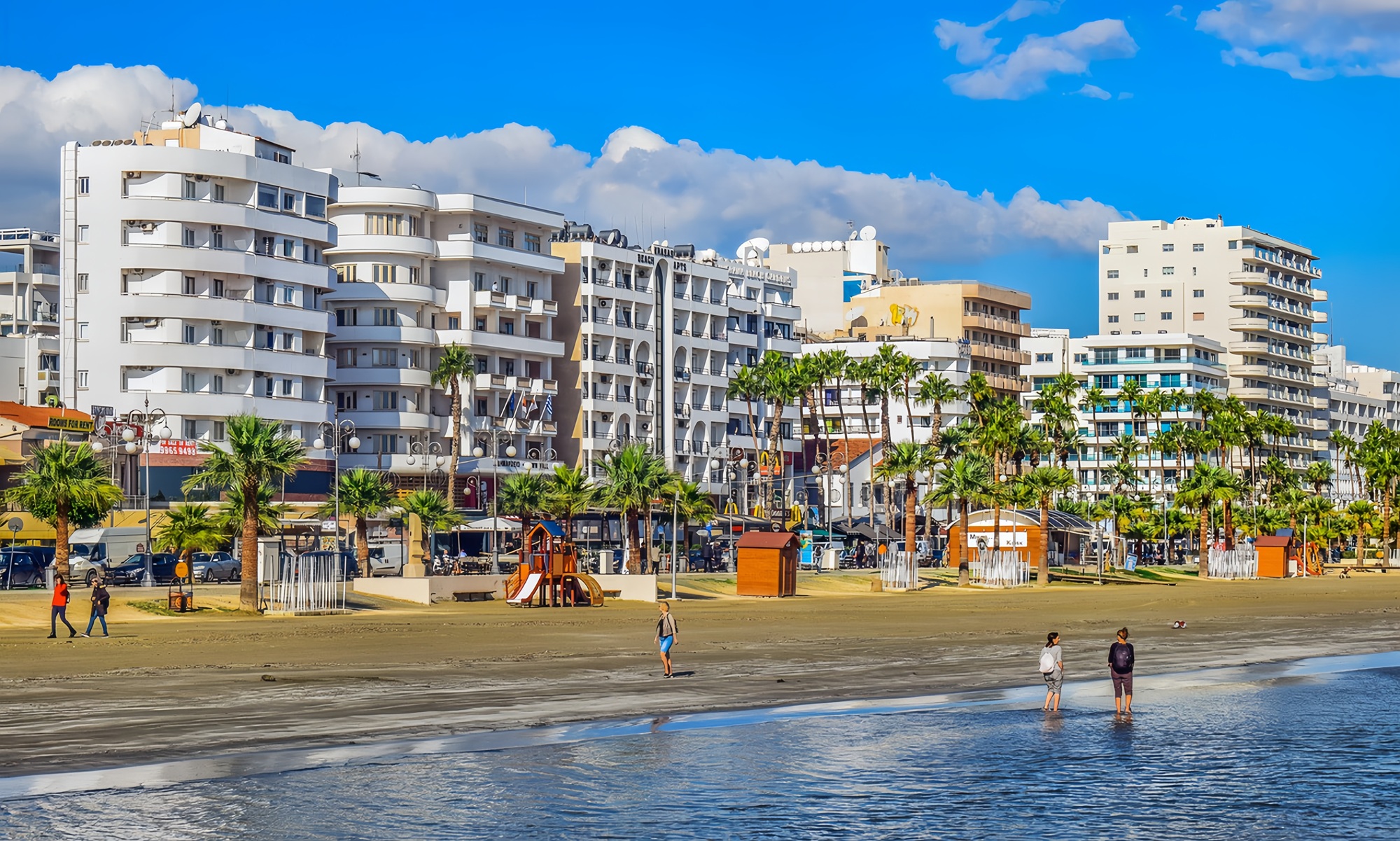 Buying Property in Cyprus for EU Citizens: Your Rights and How Hinode Guarantees the Quality of Your Investment