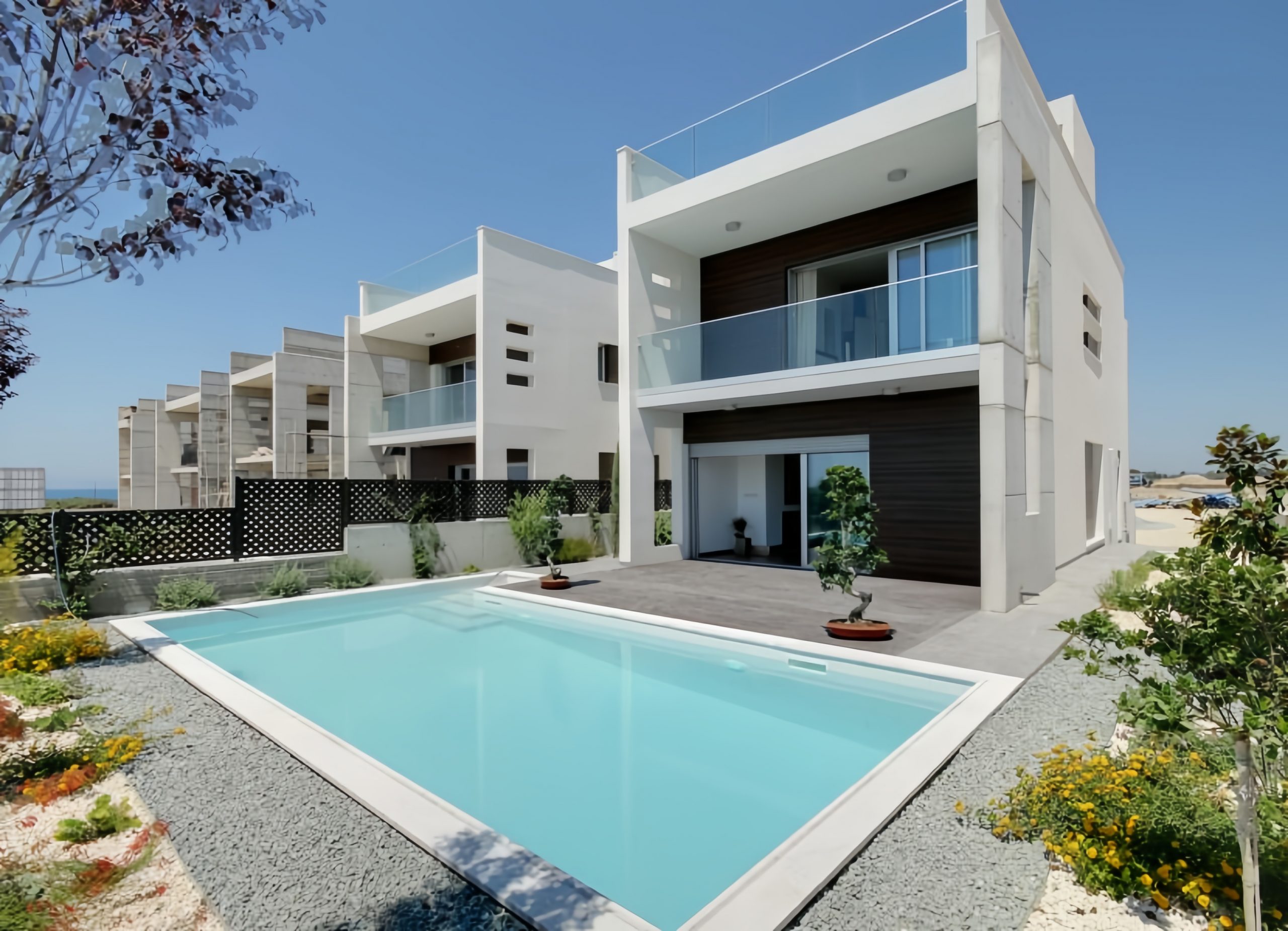 Buying Property in Cyprus for UK Citizens: Hinode’s Step-by-Step Guide for a Smooth Process