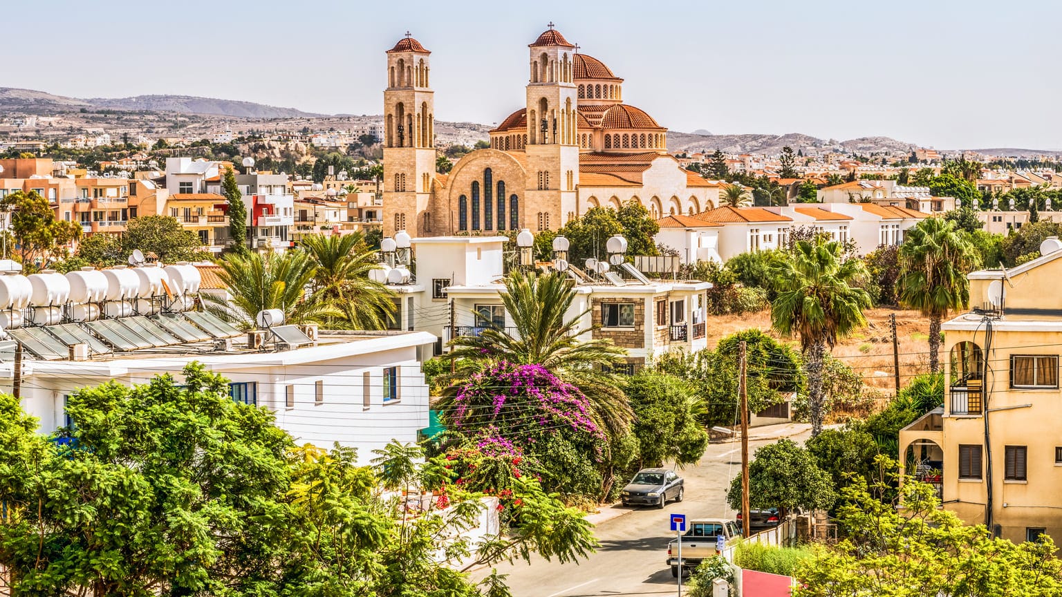 Buying Property in Cyprus for Israeli Citizens: Hinode’s Step-by-Step Guide for a Smooth Process